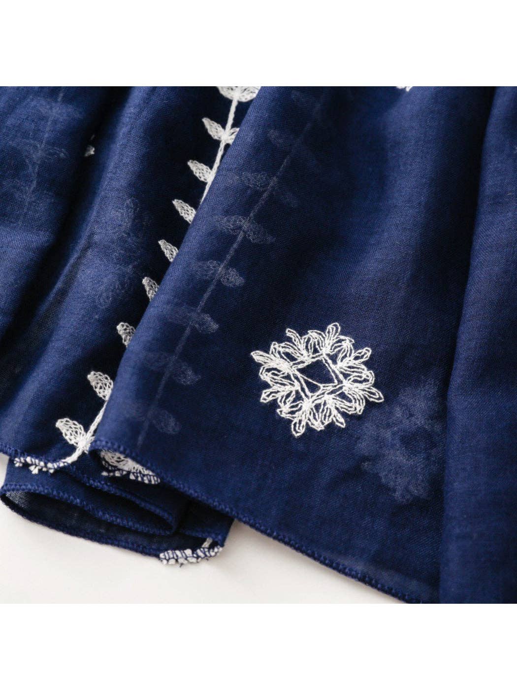 Modern Motif Soft Scarf