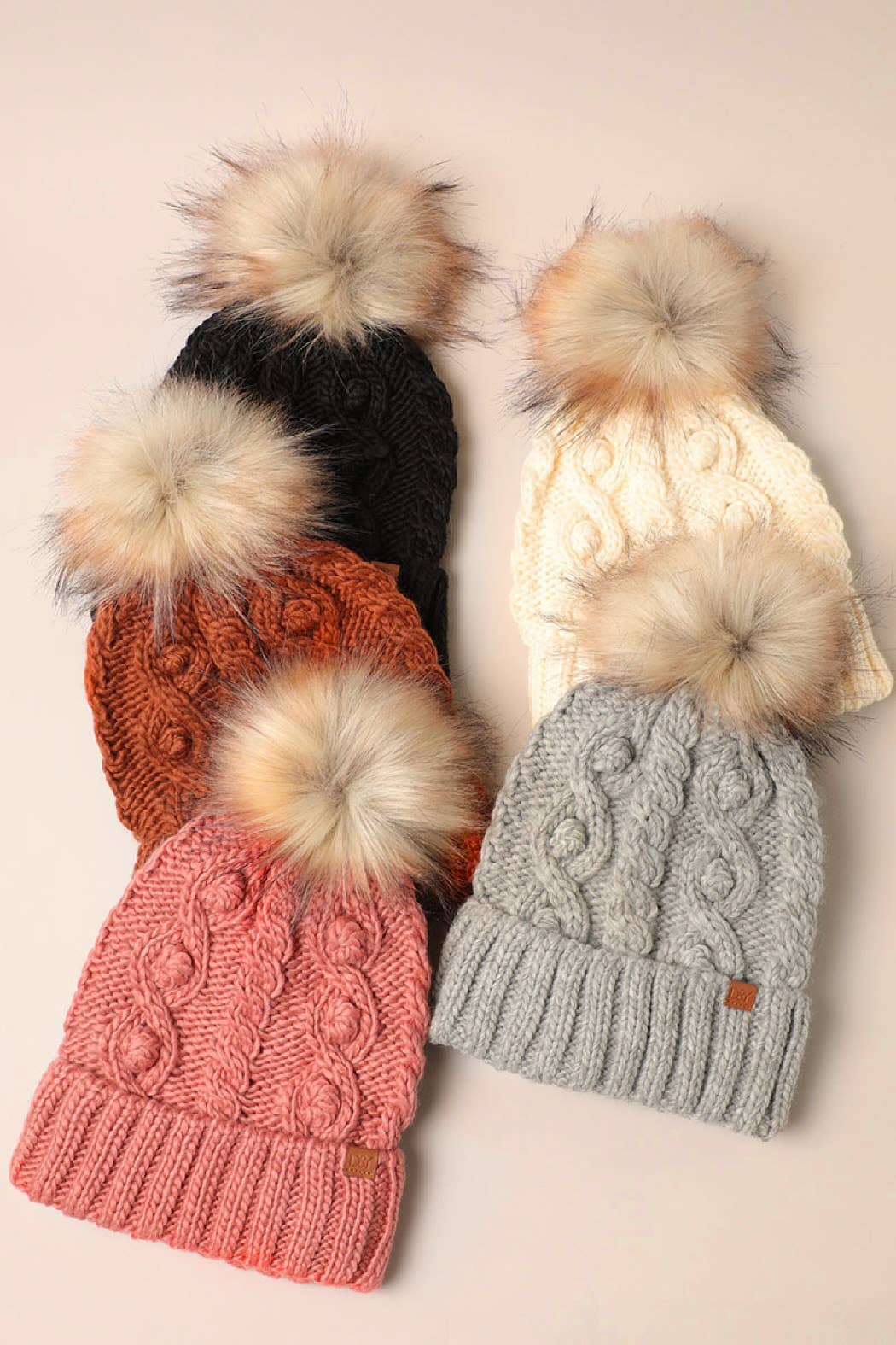 Popcorn Trim Knit Beanie w Faux Fur Pom: Pink / One Size